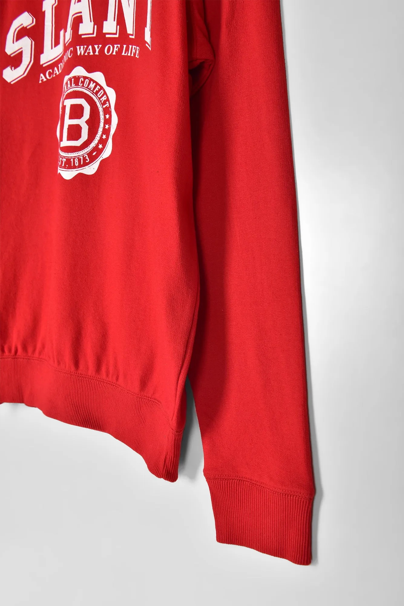 CONTRASTING SLOGAN SWEATSHIRT