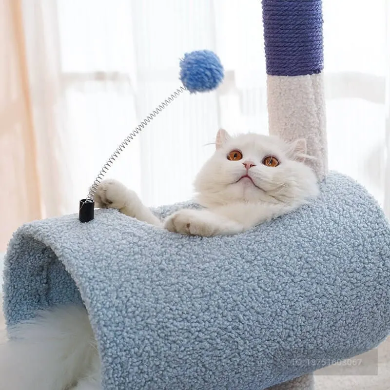 Durable and Steady Cartoon Chicken Cat Scratcher Tree