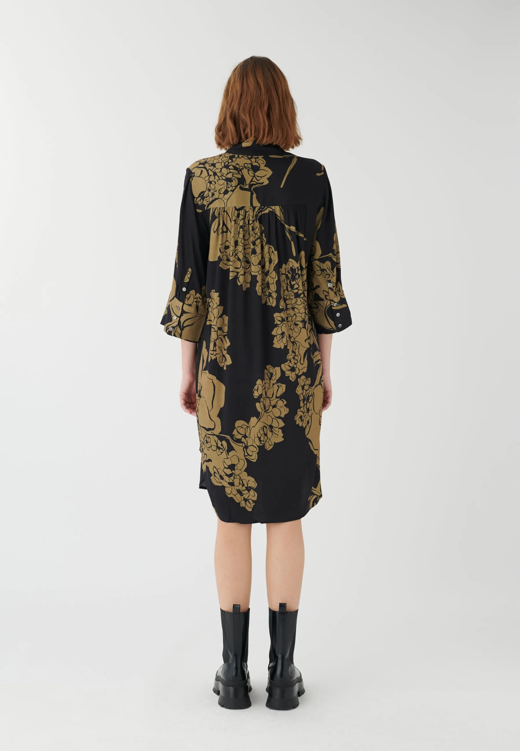 KAMILLE (V)-Big Floral Ebony