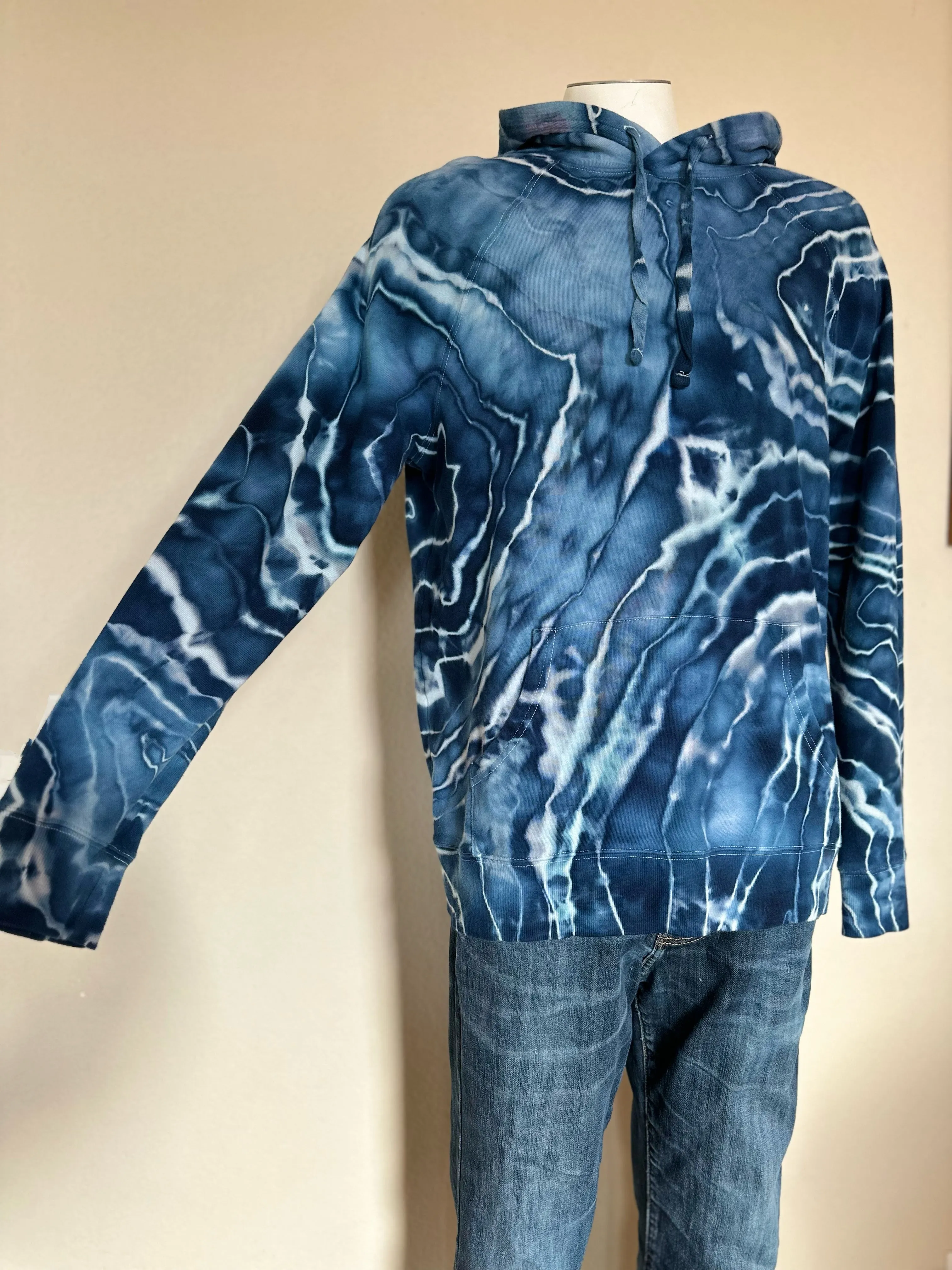 Men’s Large Geode 100% Cotton Hoodie in ‘Smokey Blue’