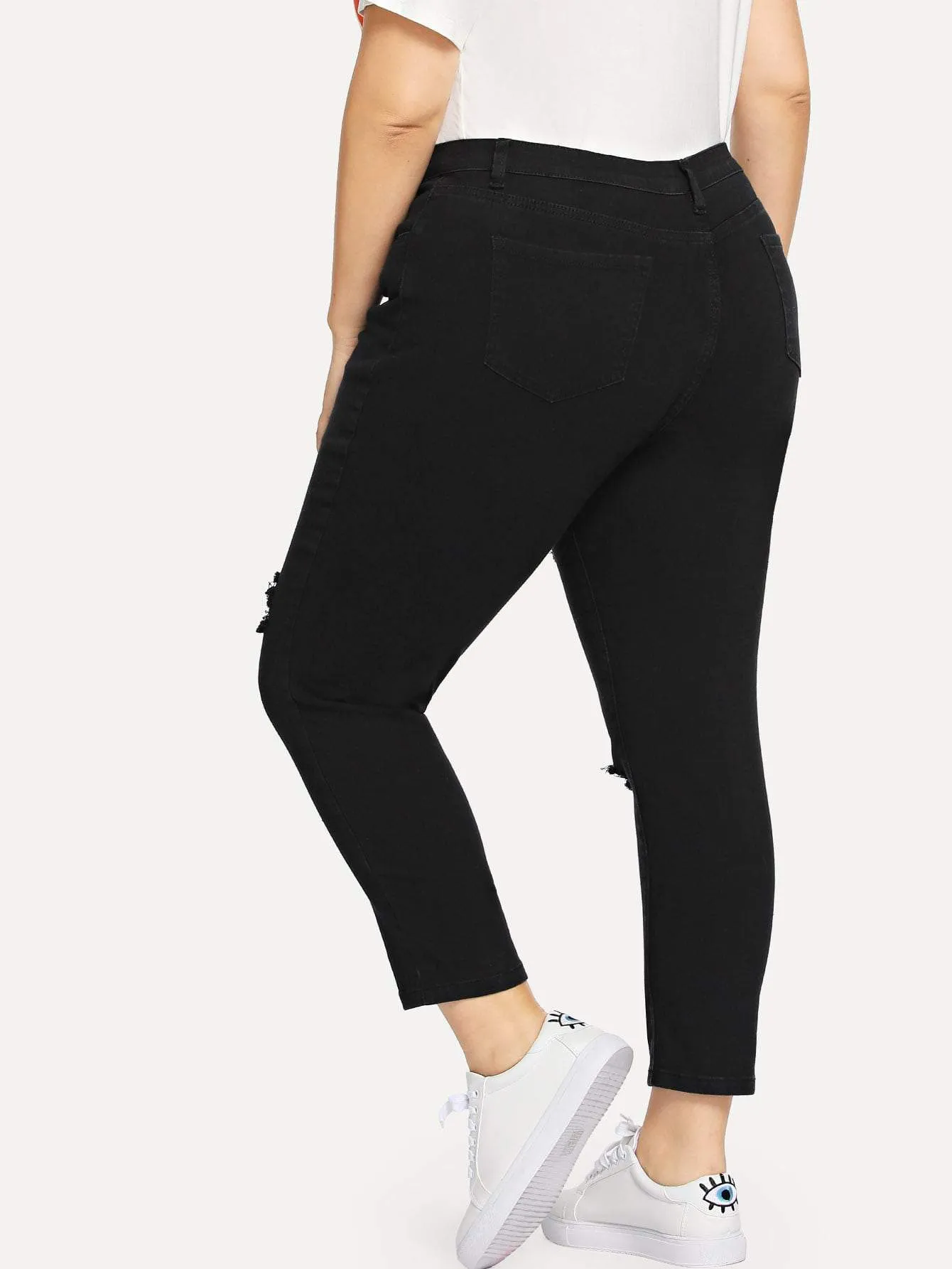 SHEIN Plus Ripped Detail Jeans