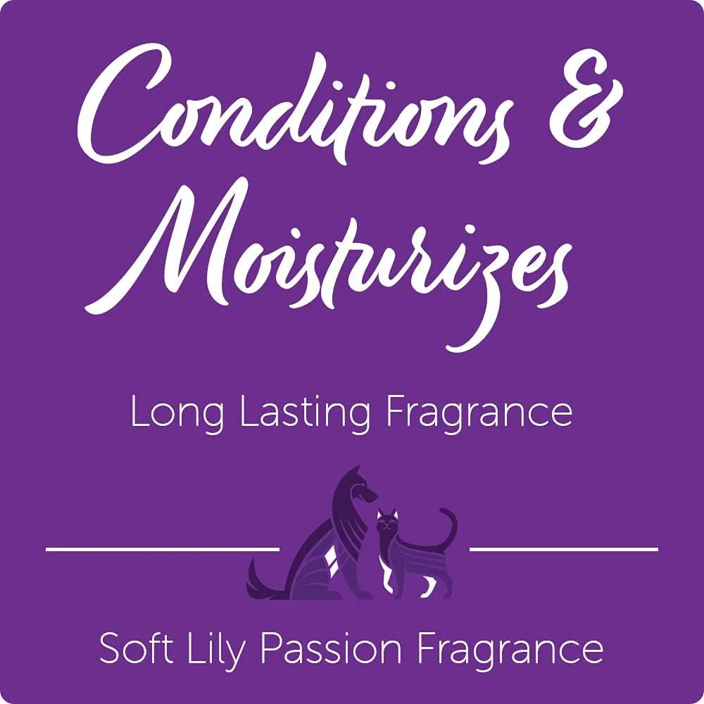 Soft Lily Passion Conditions & Moisturizes Daily Spritz for Dogs & Cats